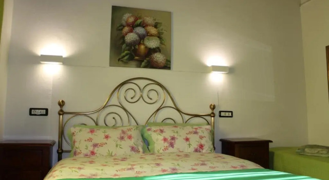 Студия Gmax Guelfa Apartments