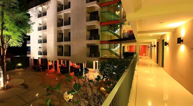 T3 House, Varaa Hotelli Hotellit North-Eastern Thailand pysäköinnillä, Pysäköinti