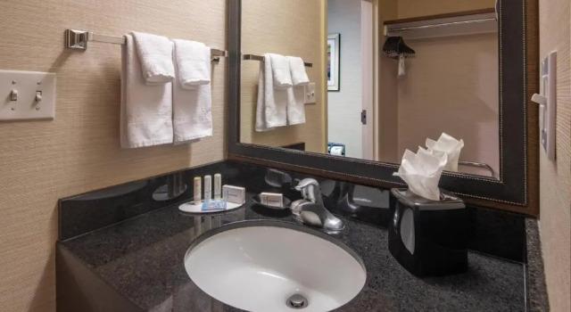 Четырёхместный номер Standard Fairfield Inn Salt Lake City South