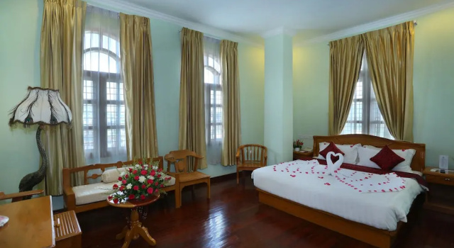 Двухместный номер Deluxe с балконом и с красивым видом из окна Hotel Dingar