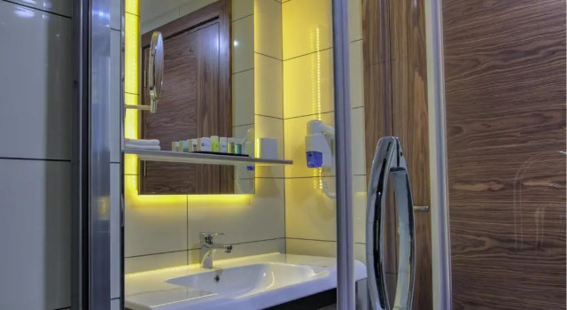 Трёхместный номер Superior Fesa Business Hotel