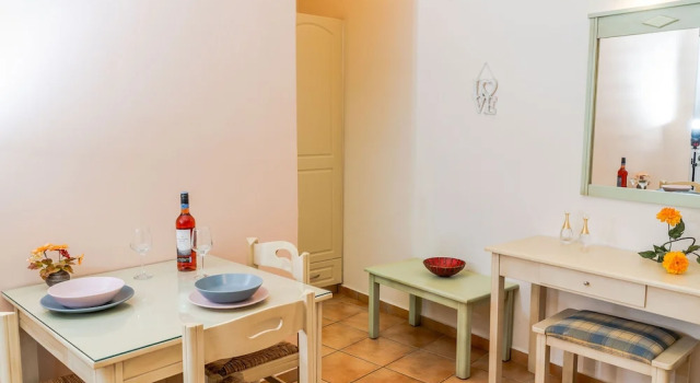 Студия Comfort Melina Beach Hotel