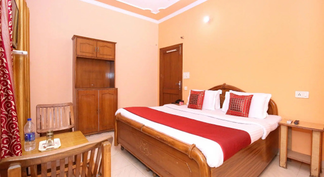 OYO 10539 Hotel Holiday Classic, Buchen Sie Hotel SPA-Hotels in Chandigarh Region, SPA