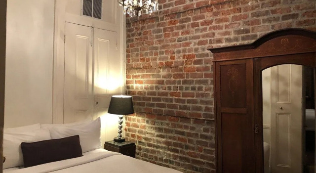 Lafitte Hotel & Bar, Забронировать Отель Отели Нового Орлеана 3 звезды, рядом с The Shadowbox Theatre, 3*