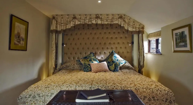 Люкс Hever Castle Luxury Bed and Breakfast