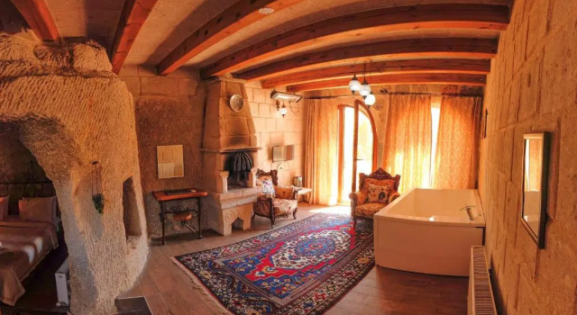 Люкс Deluxe с балконом Angel Cave Suite