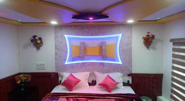 Семейный люкс с 3 комнатами с видом на озеро Beach Paradise Day Cruise Houseboat