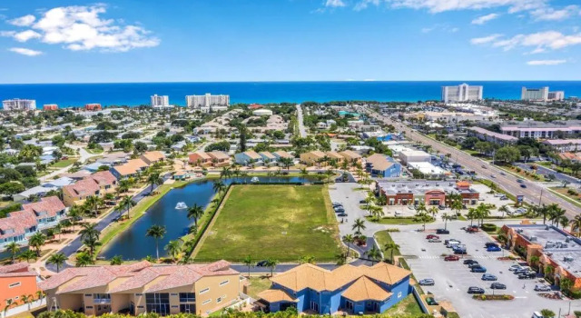 106 Mediterranean Way, Rezerwuj Willa Domki letniskowe w Space Coast, Domek
