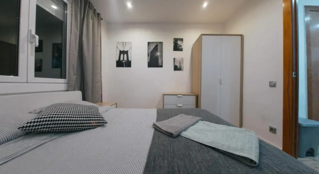 New apartment beside Barça Stadium 2, Забронировать Апартаменты/квартира Апартаменты Оспиталет-де-Льобрегат, рядом с Торговый центр Gran Vía 2, Апартаменты/квартира