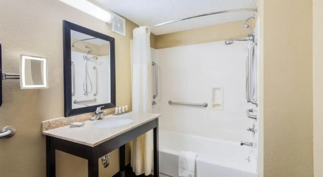 Номер Standard La Quinta Inn & Suites - New River Gorge National Park