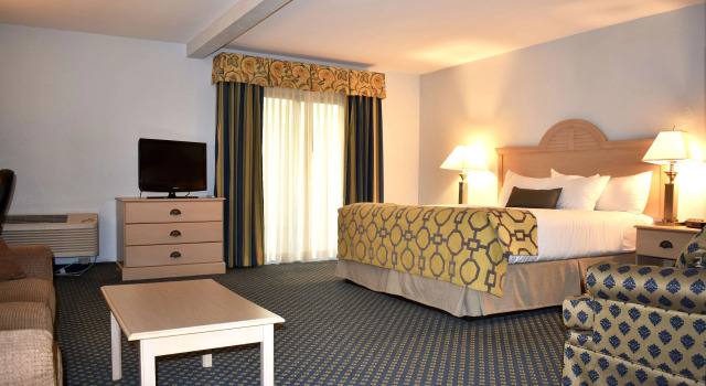 The Inn on Maritime Bay, Ascend Hotel Collection, Buchen Sie Hotel Manitowoc Wisconsin