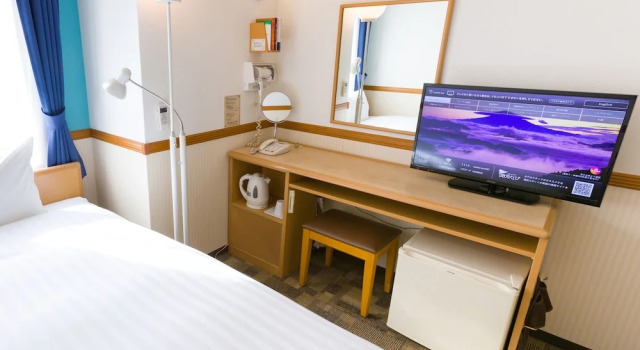 Номер Economy Toyoko Inn Yokohama Stadium Mae No 2
