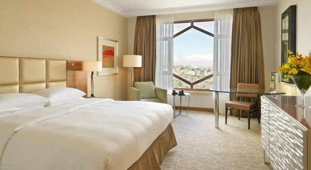 Двухместный номер с красивым видом из окна Grand Hyatt Amman