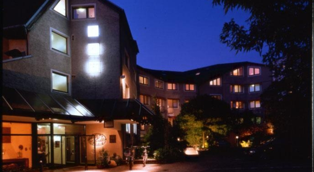 Hotel Rheinsberg am See, Rezerwuj Hotel Hotele w Reinickendorf z parkingiem, Parking