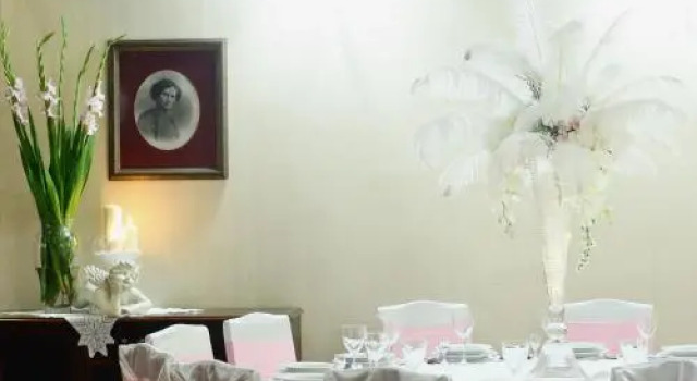 Hotel Imperium, Забронировать Отель Хелмжа 