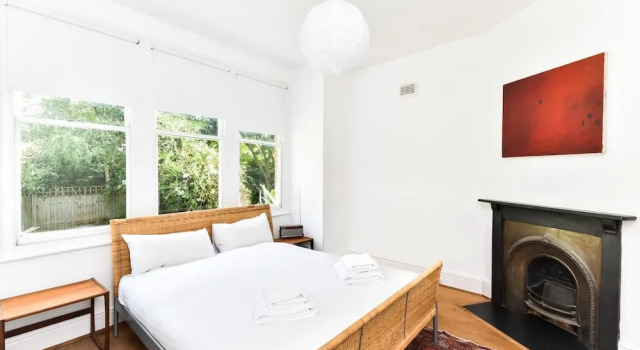 NEW Gorgeous 4 Bedroom Flat Muswell Hill Broadway, Забронировать Отель Отели Англии 3 звезды, 3*