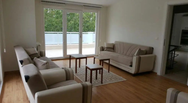 Апартаменты с балконом и с красивым видом из окна Apartment Tayba