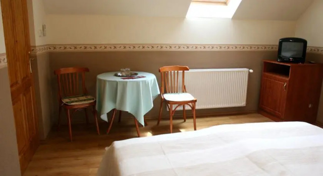 Élet es Energia Egészségjavító Szalon, Boek Hotel Nagykőrös Boedapest