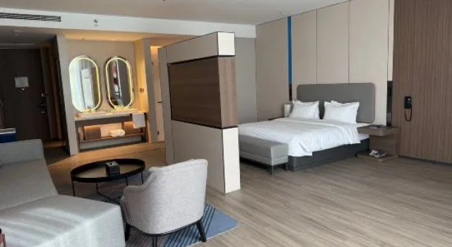 Люкс Holiday Inn Express Yinchuan Lanxi Valley Plaza by IHG