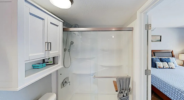 Landfall Tower W/ Balcony, Pool & Boat Slips 1 Bedroom Condo, Book Hotel Padre Island USA