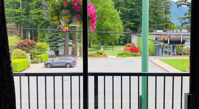 Двухместный номер Standard Inn The Mountains, an Ascend Collection Hotel