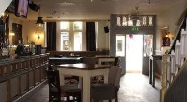 The George Hotel, Брондау Қонақ үй Чепстоу Gwent