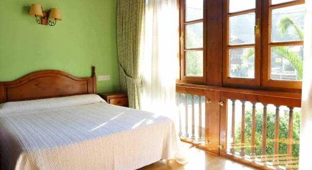 Hotel La Balsa, Book Hotel Billige hoteller i Asturias