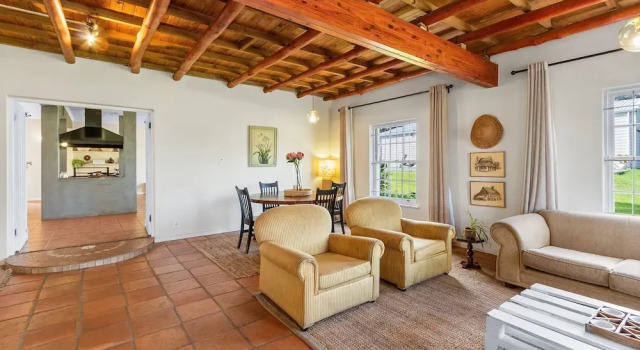 Farmhouse, Забронировать Дом для отпуска Коттеджи Cape Peninsula, Коттедж