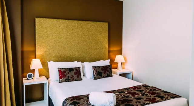 Апартаменты Premier The Quadrant Hotel & Suites