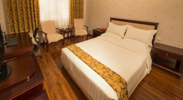 Двухместный номер Standard Holiday Inn Express Qingdao Shibei by IHG