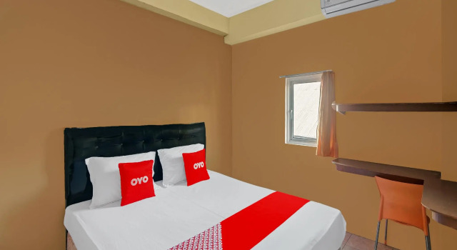 Номер Deluxe RedDoorz at Fortune Hotel Jalan Walanda Maramis Manado