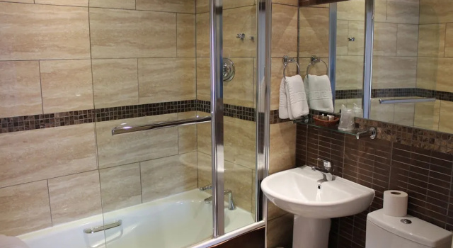 Номер Standard Longview Hotel