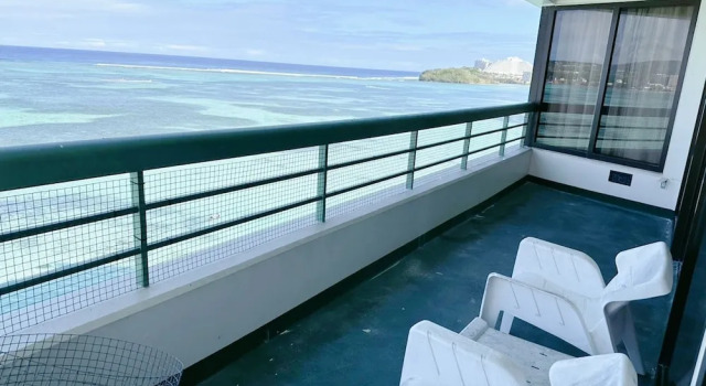 Номер Premium Alupang Beach Tower, UPGRADED units