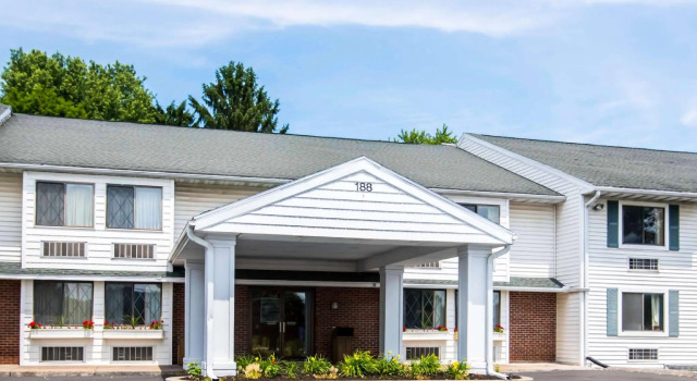 Номер Standard Quality Inn Cortland - University Area