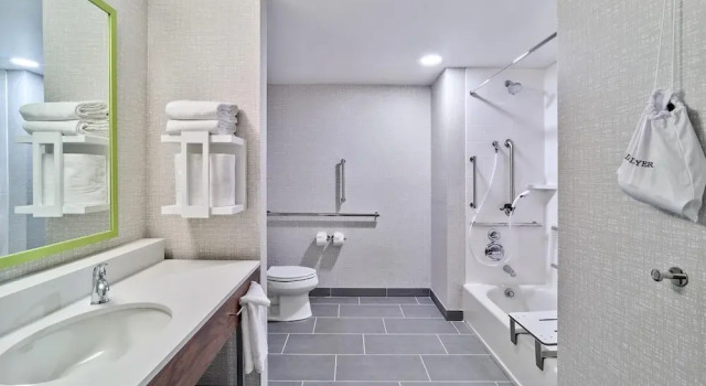 Двухместный номер Standard Hampton Inn by Hilton Omaha UN Medical Center Area