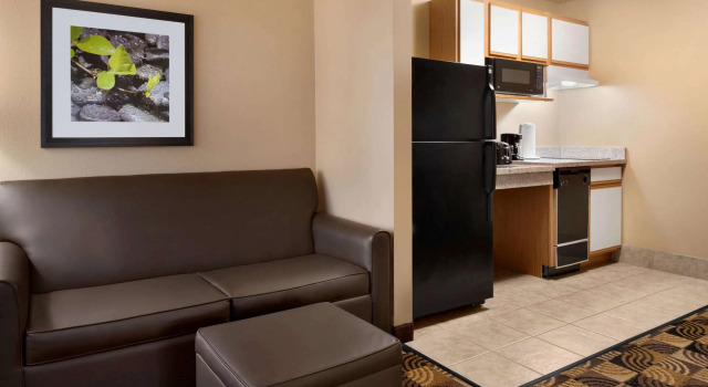 MainStay Suites Milwaukee Airport, Rezervați Hotel Oak Creek 