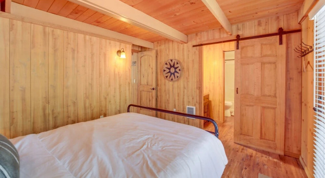 Pet-friendly Arizona Cabin - Fire Pit, Near Skiing, Book Hotel Munds Park Arizona