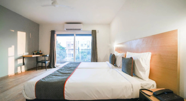 OYO Townhouse 211 Laguna Ecr, Забронировать Отель Отели штата Тамилнада 3 звезды, 3*