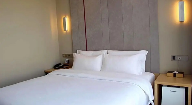 Двухместный номер Standard Lavande Hotel Shanghai Zhangjiang Guanglan Road Subway Station Branch