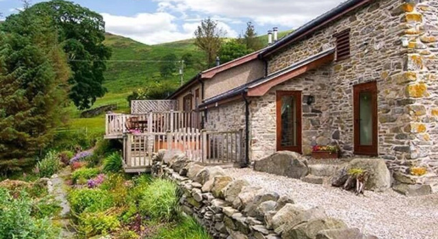 Ystabl, Book Hotel Llangollen 