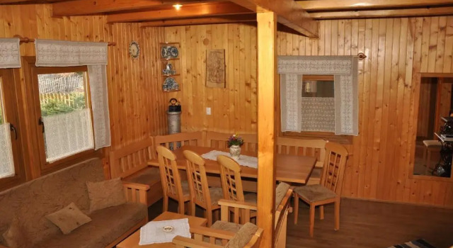 Nagy Lak II., Varaa Hotelli Izvoare 