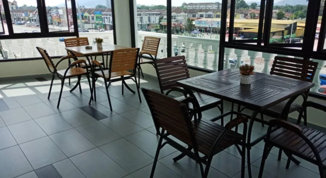 Oscar Suites Hotel, Book Hotel Hotels in Sitiawan with Parking, Parking