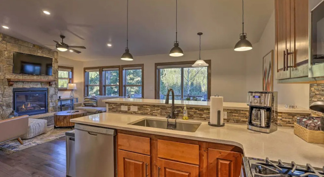 Апартаменты Mountain View Retreat, Walk to Winter Park Gondola