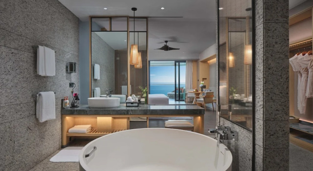 Двухместный клубный номер Standard oceanfront Crowne Plaza Sanya Haitang Bay Resort by IHG
