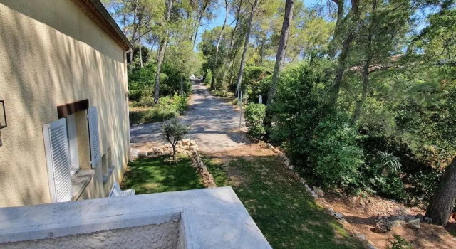 Вилла Charming villa with pool and view to Pic St. Loup