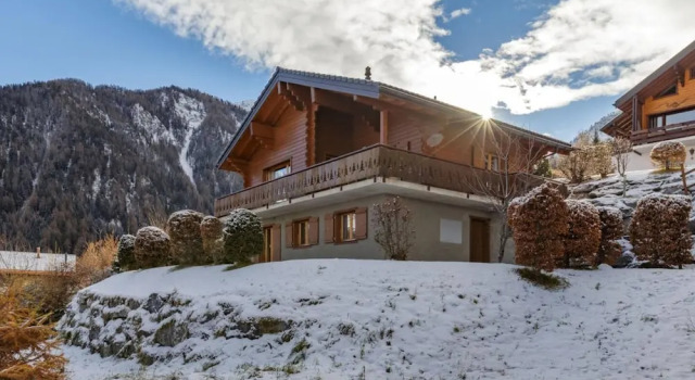 Вилла Chalet Elbaz - Swiss Chalet With Breathtaking Views