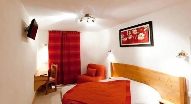 Номер Comfort Hôtel Restaurant Les Alpins