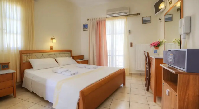 Номер Comfort с балконом и с красивым видом из окна ALK Hotelᵀᴹ
