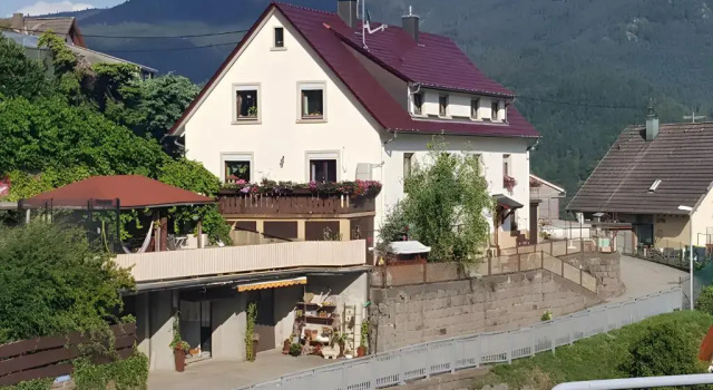 Ferienwohnung Pusteblume, Забронировать Отель Форбаш Landkreis Karlsruhe