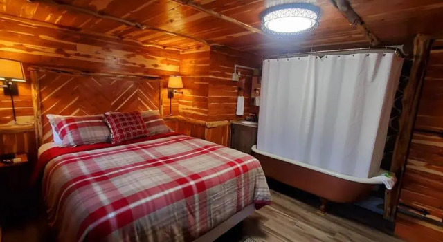 Студия Log Cabin Inn